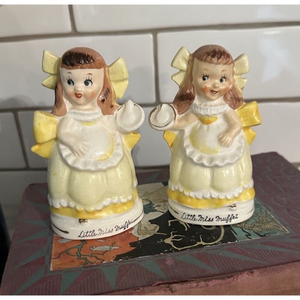 Vintage Relco Little Miss Muffet 1950s Kitsch Japan Salt & Pepper Adorable